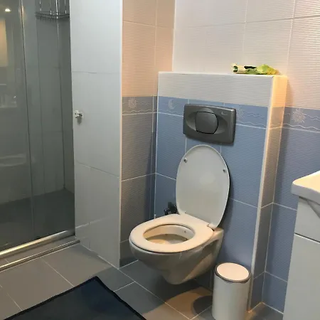Apartament Konyaalti Denize 200 M Bahceli Daire *