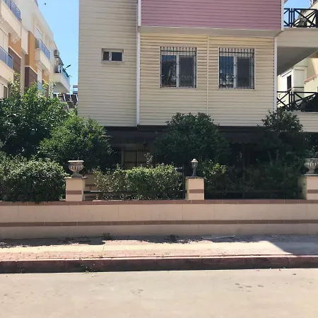 Konyaalti Denize 200 M Bahceli Daire * Antalya